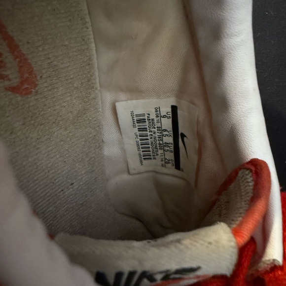 Nike Red and Pink Athletic Shoes - Picture 4 of 4